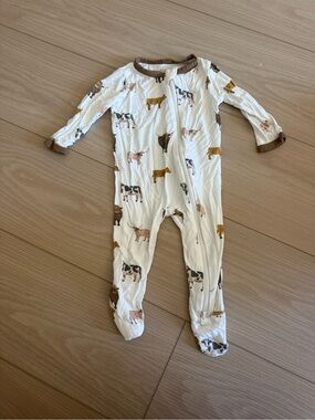 Kyte BABY Cream Farm Animal Zip Footie with Brown Trim